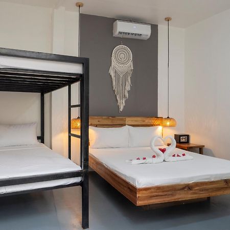 Sip Sunset Hostel And Lounge El Nido Εξωτερικό φωτογραφία